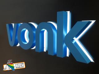 Indirect losse aangelichte letters op wand